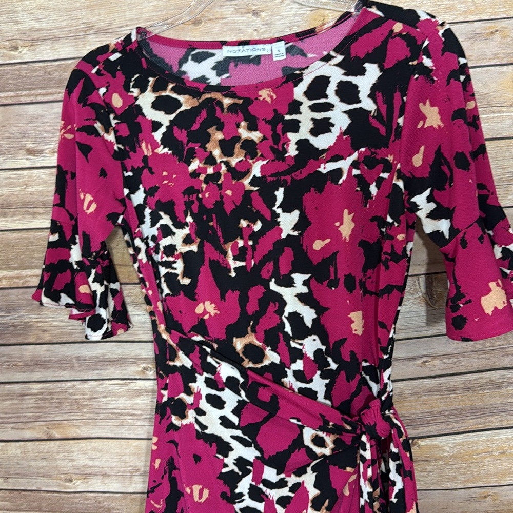 Notations faux wrap Stylish Pink and Black Animal Print Dress - Picture 7 of 8